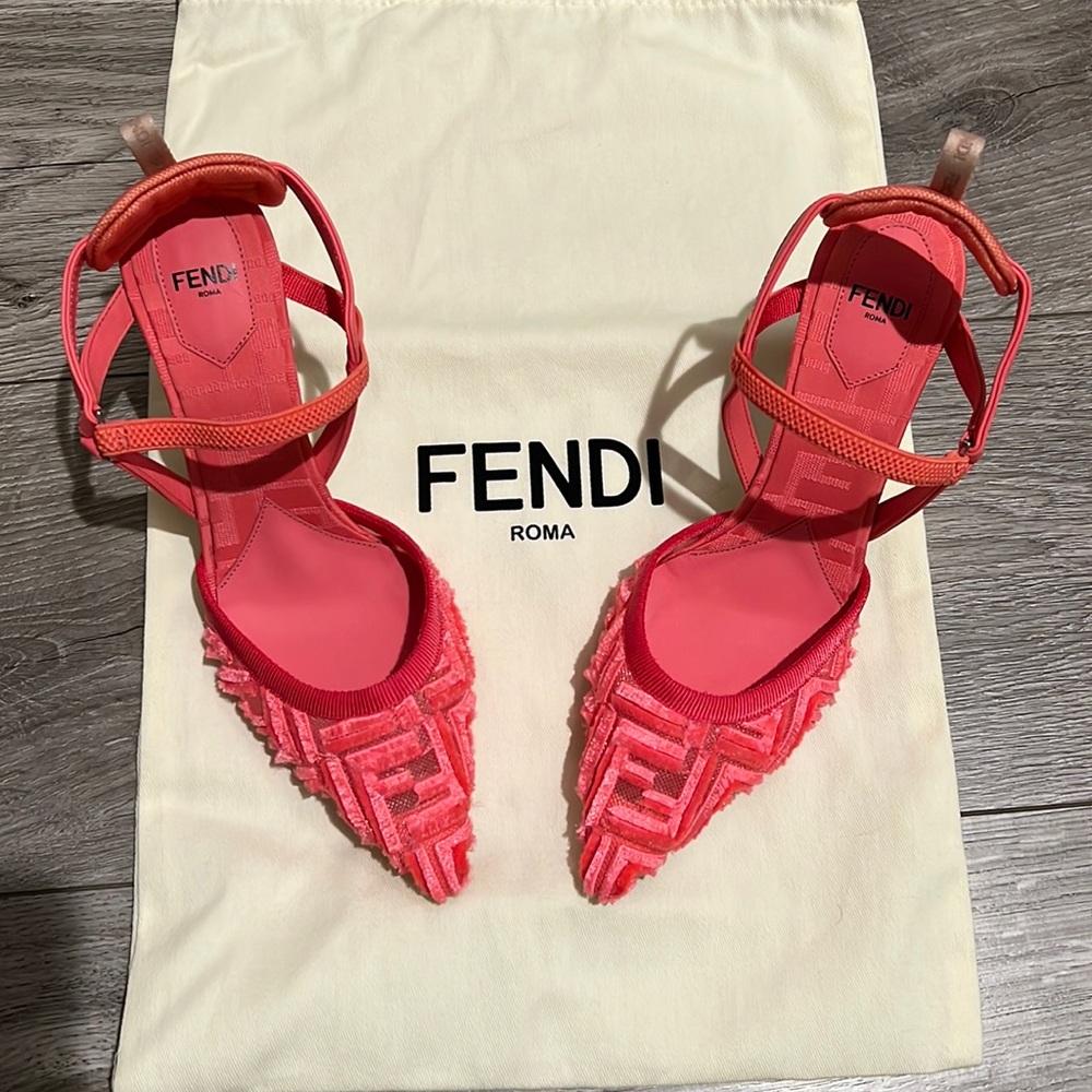 FENDI colbi logo slingback pumps